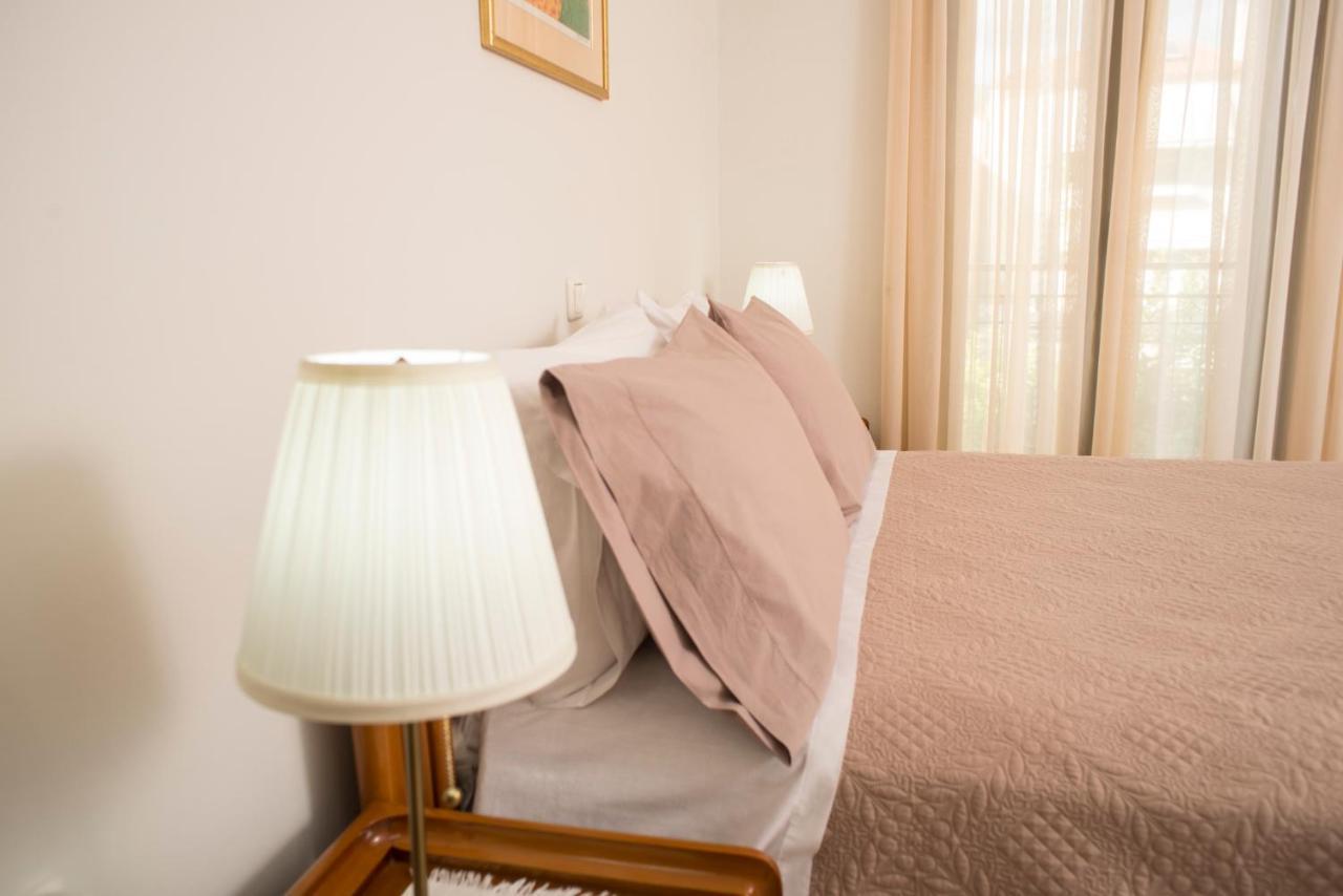 Maisonette With Garden In The Heart Of The Historical Kalamata Center Dış mekan fotoğraf