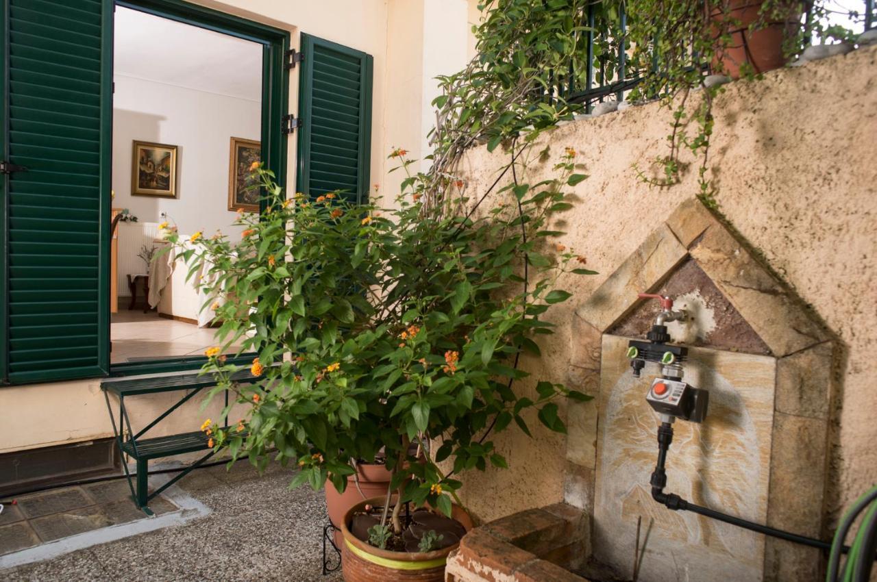 Maisonette With Garden In The Heart Of The Historical Kalamata Center Dış mekan fotoğraf